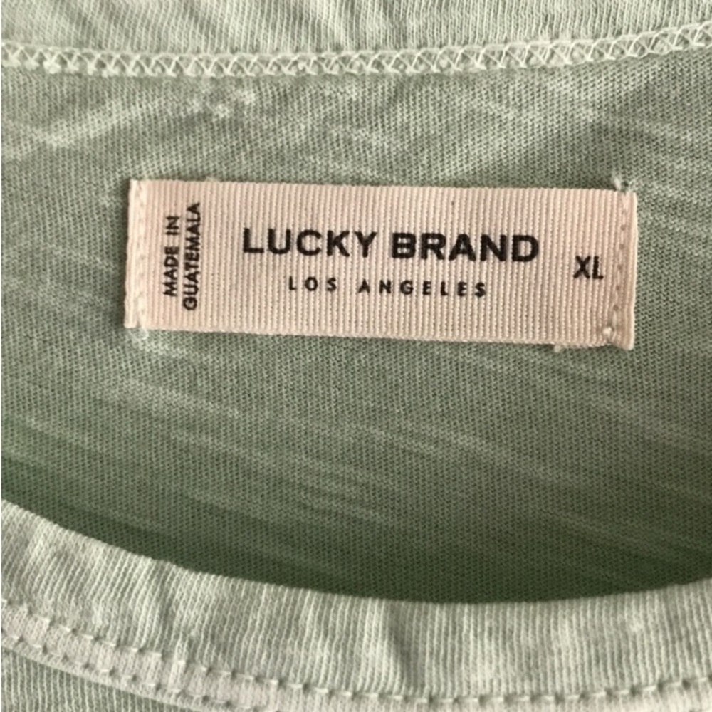 🎉HP🎉 NWT Lucky Brand Women’s “Be You” Floral Graphics “Love💞Tee” Collection - Picture 4 of 5